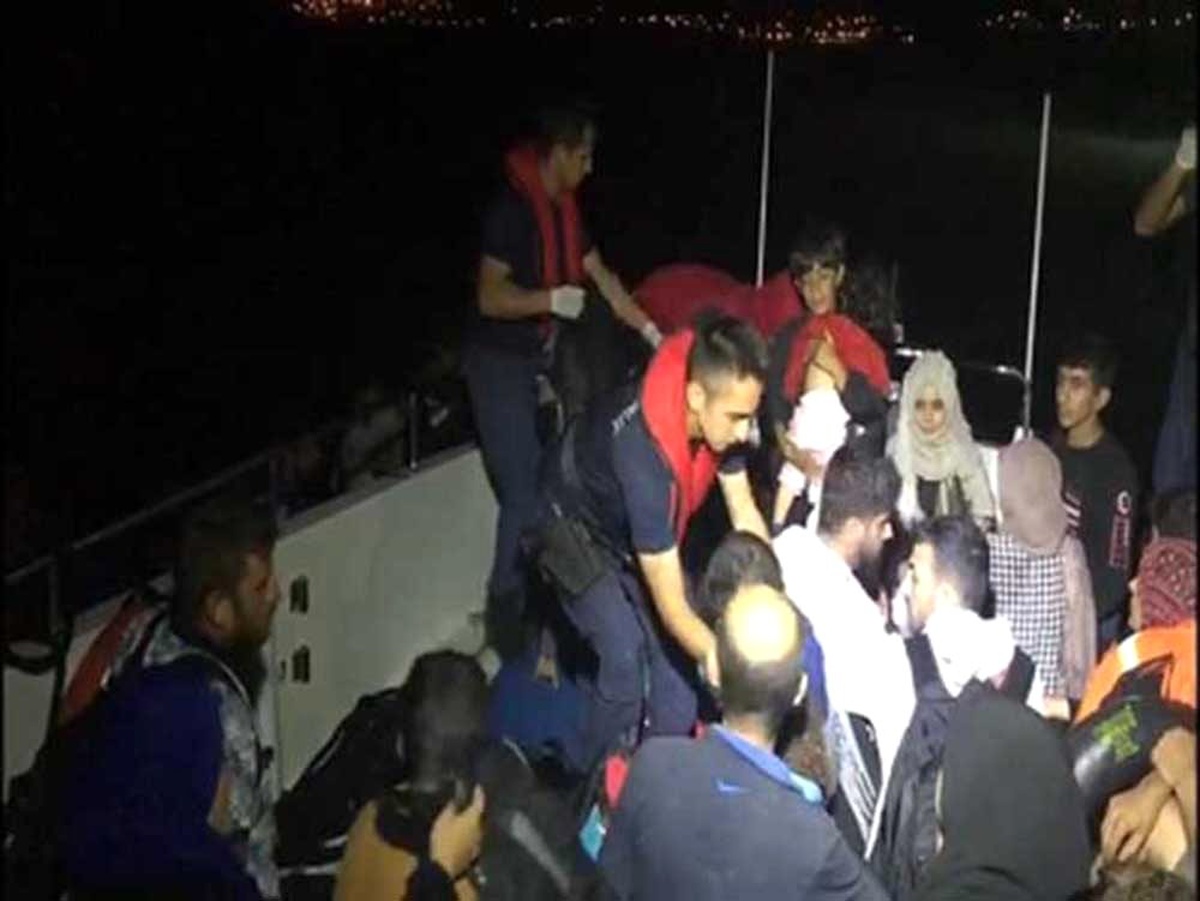 İzmir\'de 182 düzensiz göçmen yakalandı