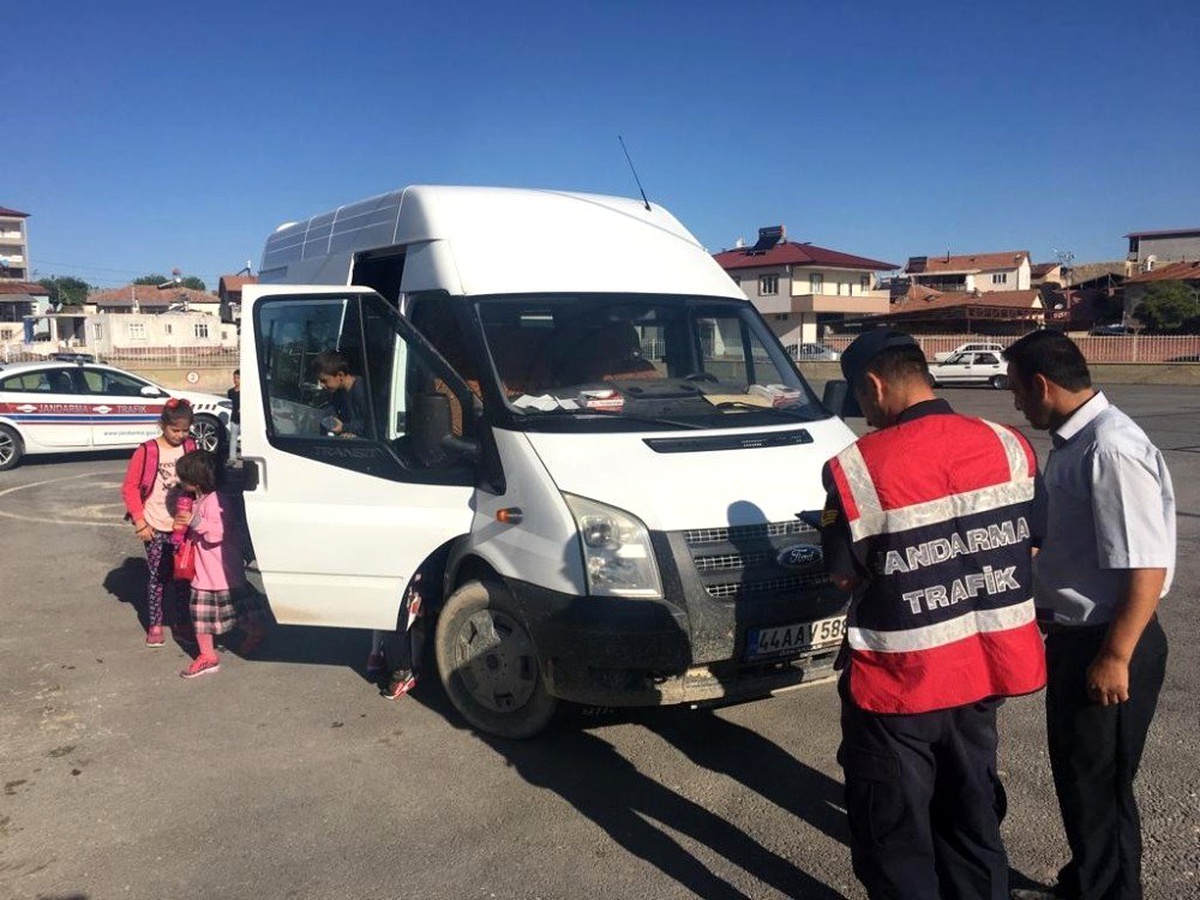 Jandarma\'dan eğitim kurumlarına yakın markaj