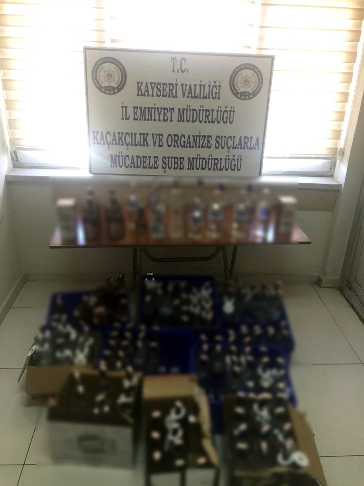 Kayseri\'de 135 şişe kaçak alkol ele geçirildi