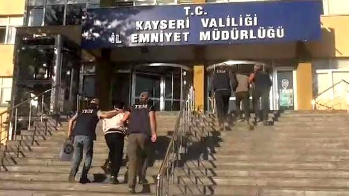 Kayseri\'de 2 deaş şüphelisi, adliyede