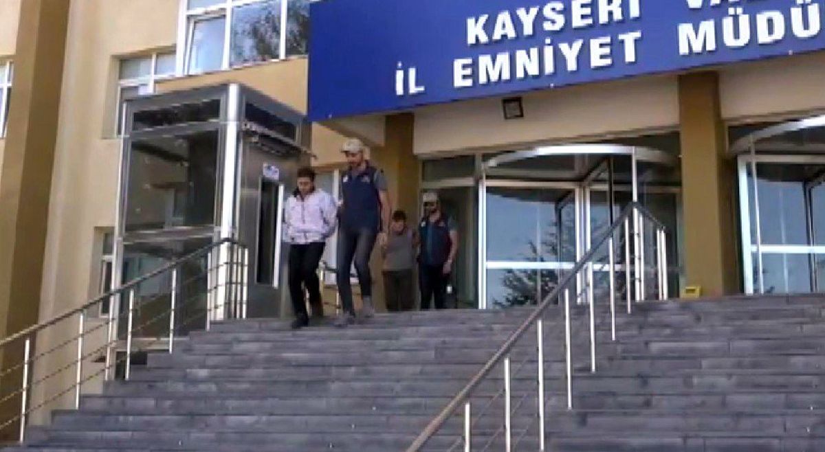 Kayseri\'deki DEAŞ operasyonunda gözaltına alınan 2 kişi adliyede