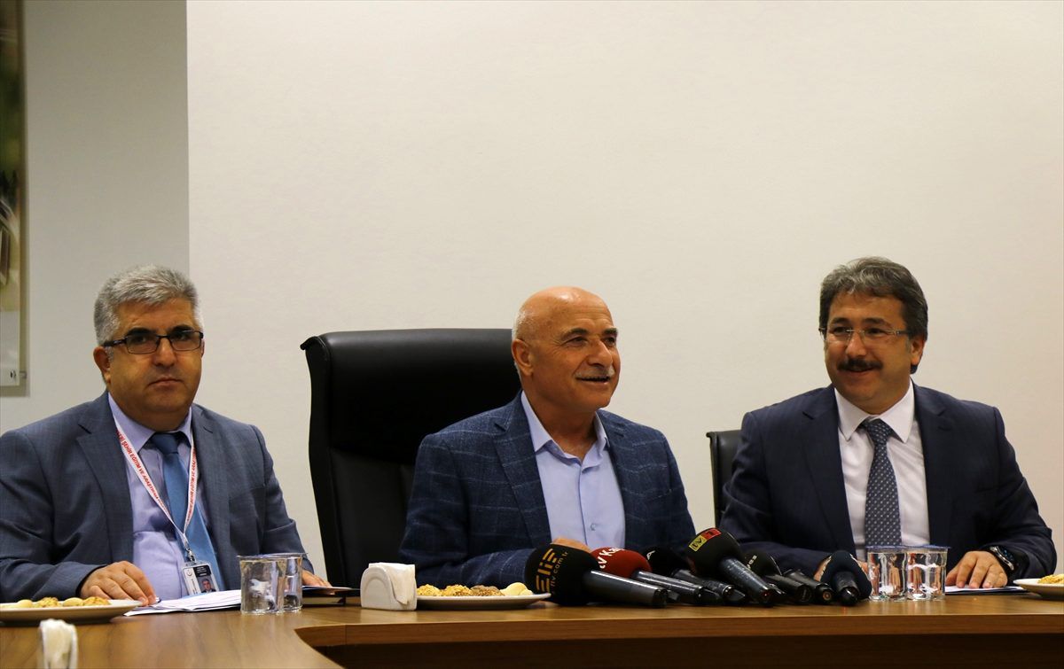 "Kayseri Şehir Hastanesi\'nde ayda 16 bin ameliyat yapılıyor"