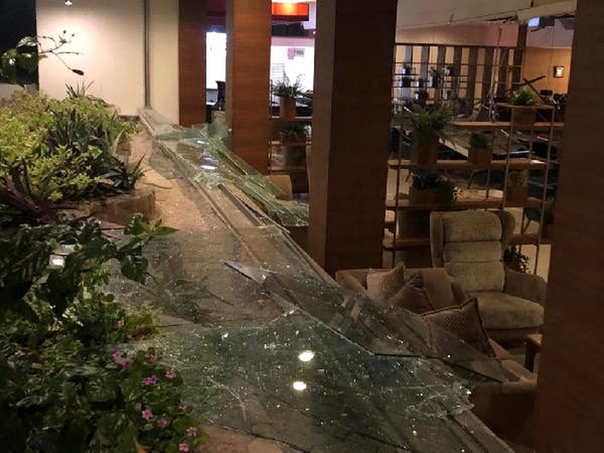 Kktc\'de askeri bölgede art arda patlamalar meydana geldi (4)