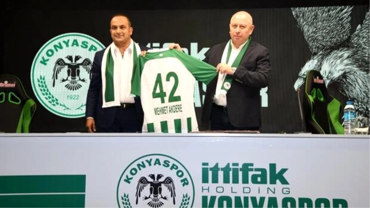 Konyaspor, İttifak Holding ile 5 yıllık isim sponsorluğu anlaşması imzaladı