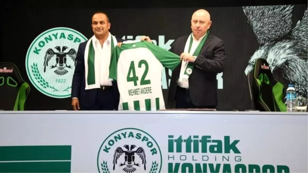 Konyaspor, İttifak Holding ile 5 yıllık isim sponsorluğu anlaşması imzaladı