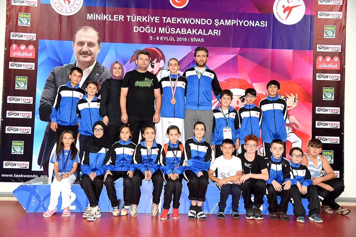 Minikler Türkiye Taekwondo Şampiyonası Değer, üçüncü oldu