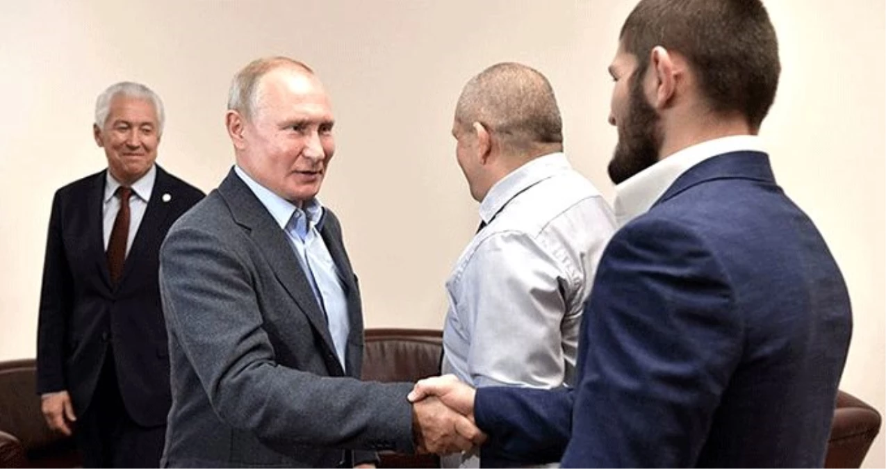 Putin, Müslüman dövüşçü Khabib ile bir araya geldi