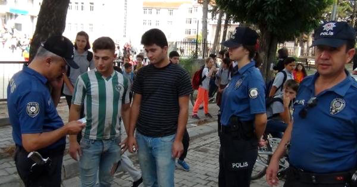 Simav\'da, okul çevrelerinde denetim