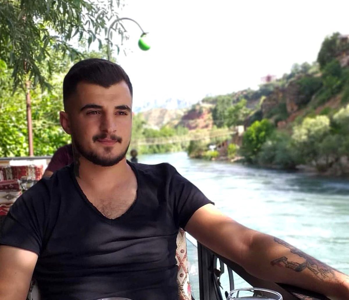 Tunceli\'de otomobil şarampole uçtu: 1 ölü, 4 yaralı