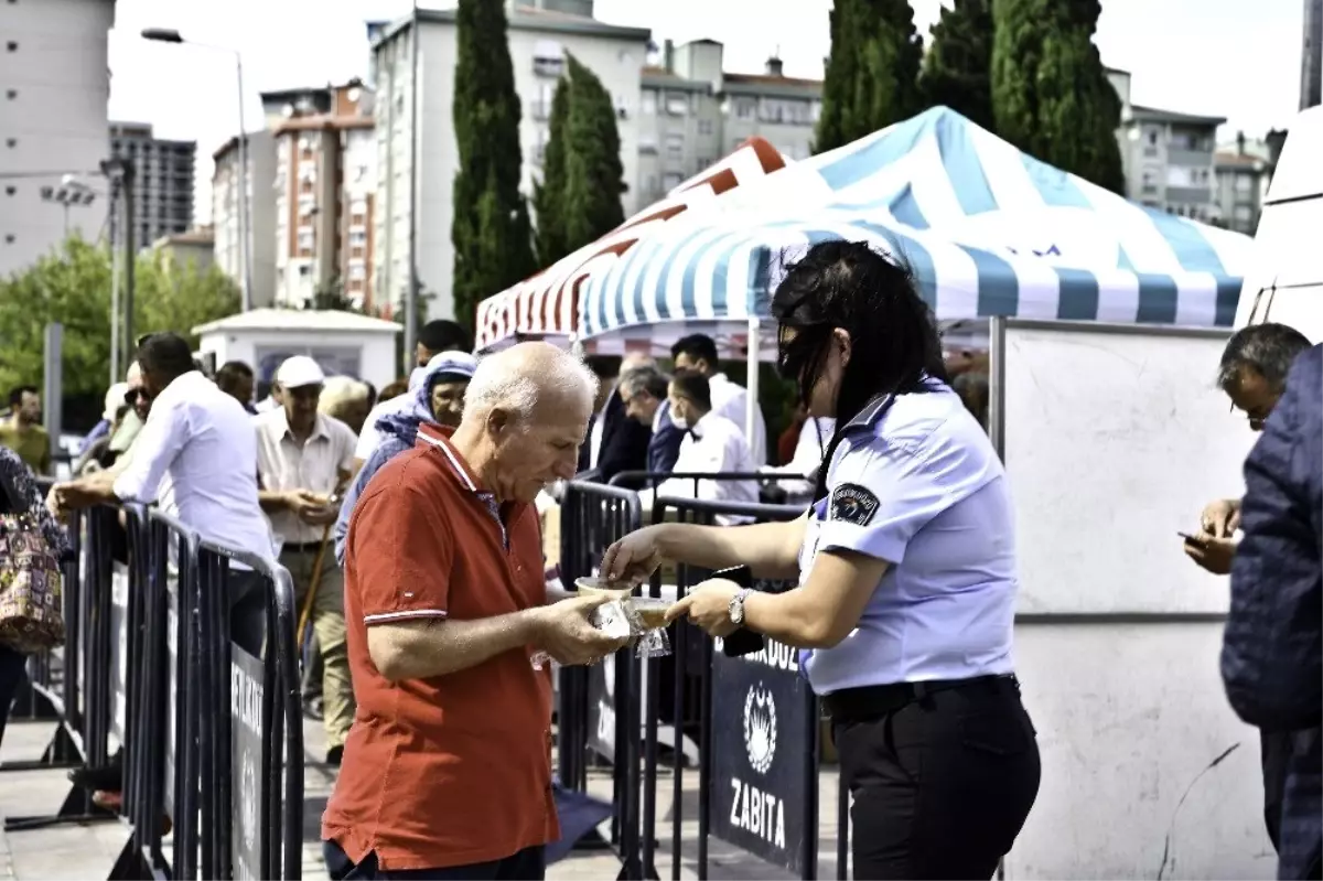 Beylikdüzü Belediyesi 30 bin kişiye aşure ikram edecek