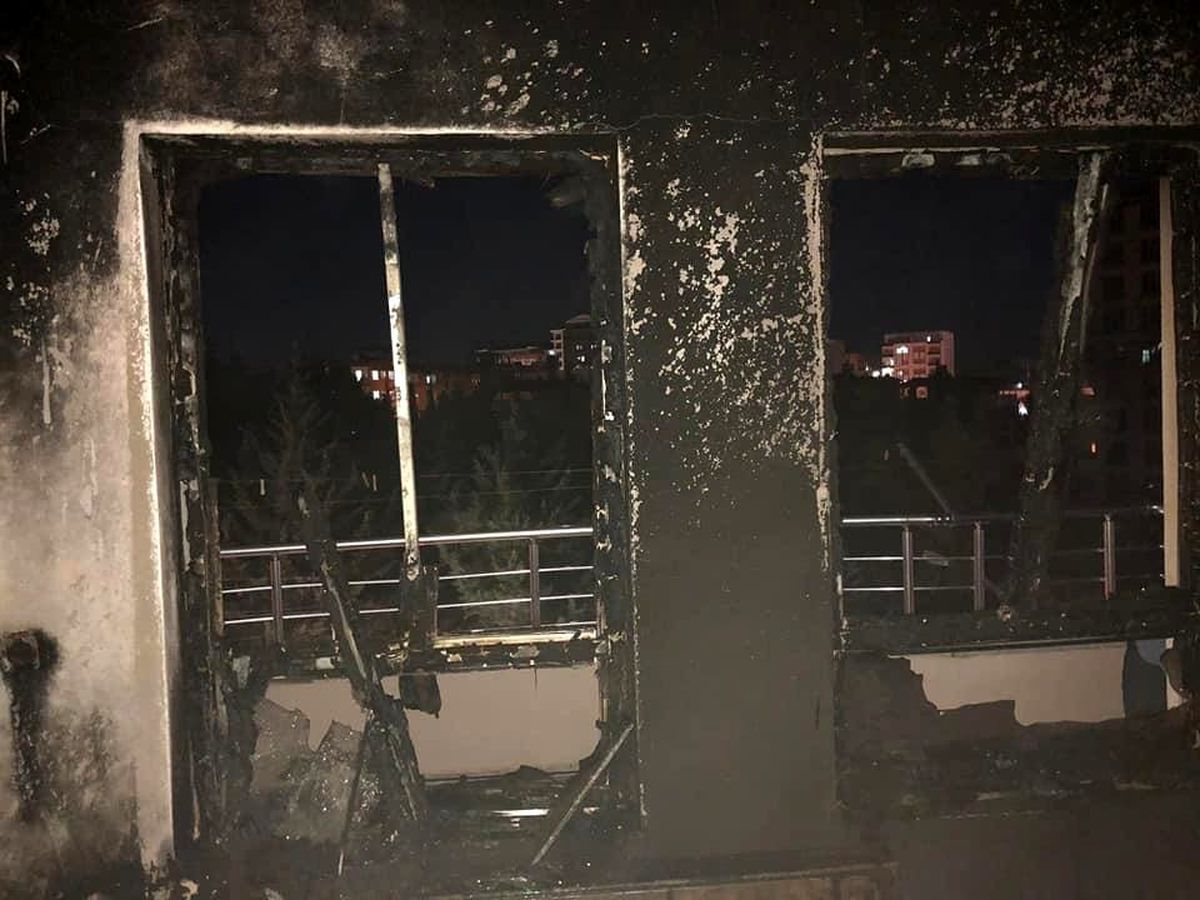 Binada çıkan yangın korkuttu