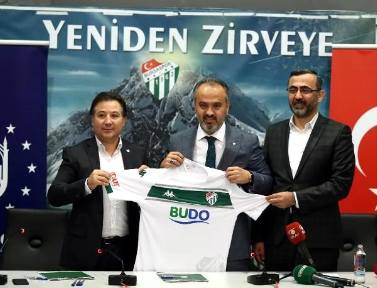 Bursa büyükşehir belediye stadyumu gelecek yıl tamamlanacak