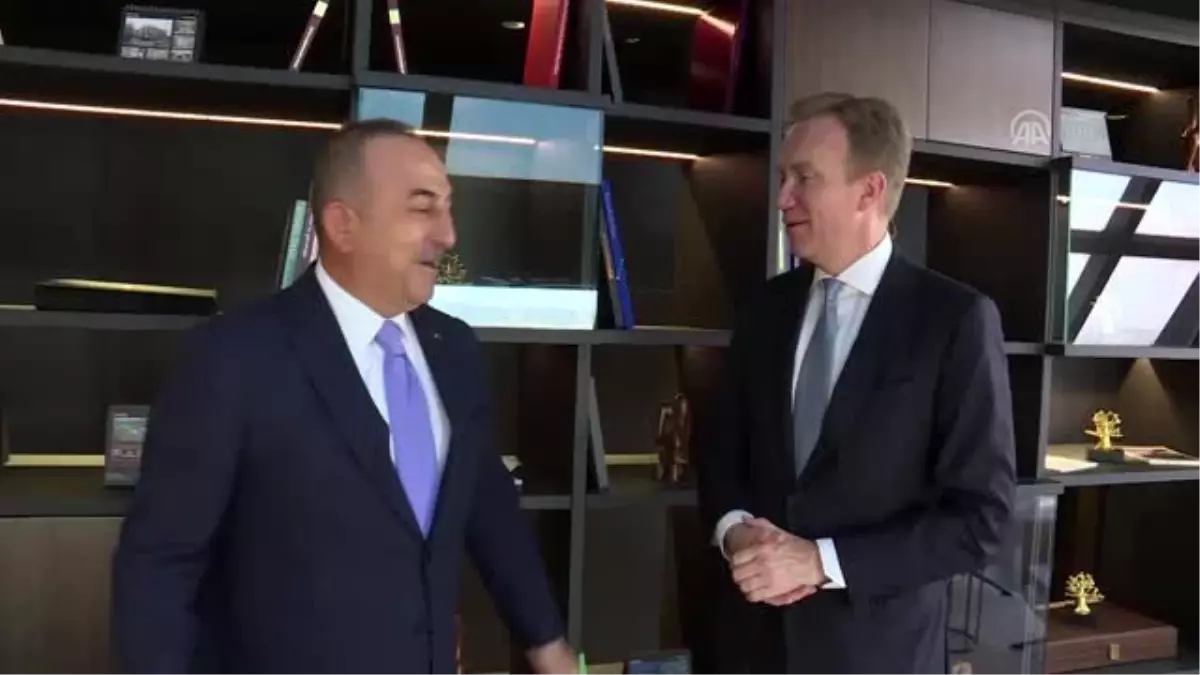 Çavuşoğlu, Dünya Ekonomik Forumu Başkanı Brende\'yi kabul etti