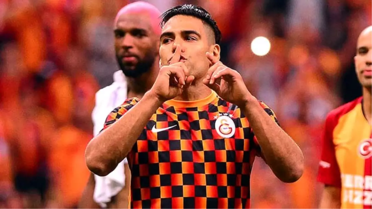 Falcao\'dan maç sonu üçlüsü