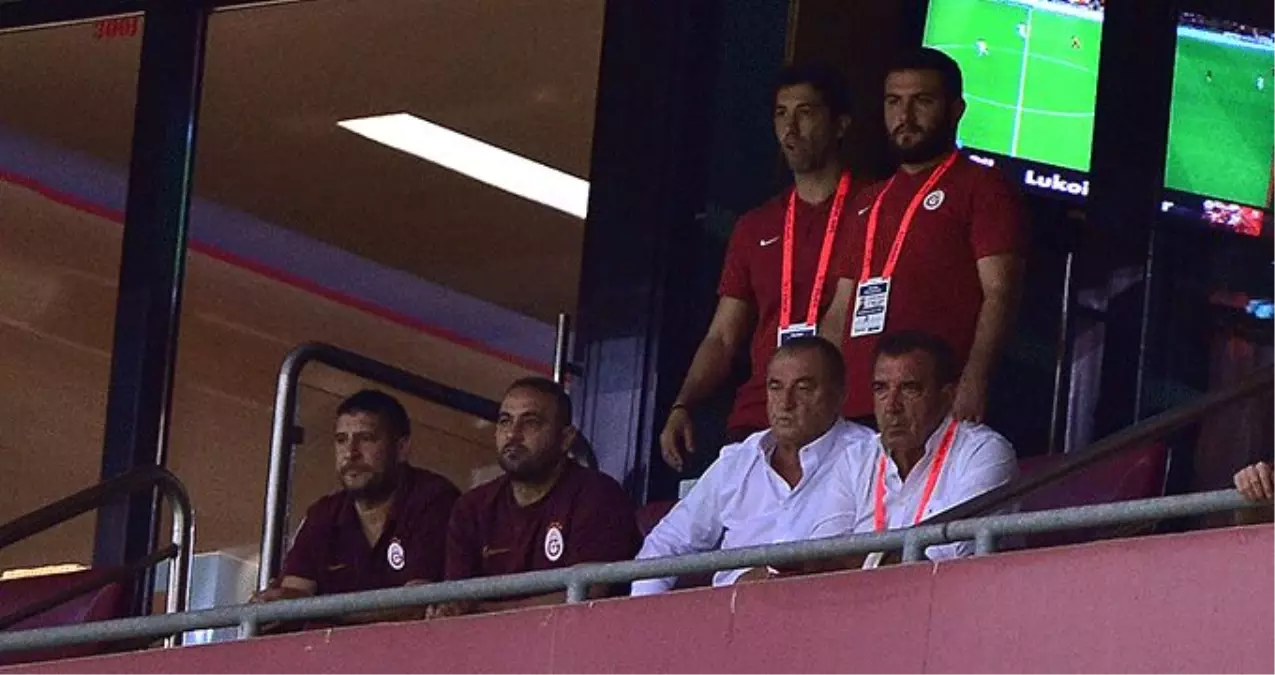 Fatih Terim maçı locadan takip etti