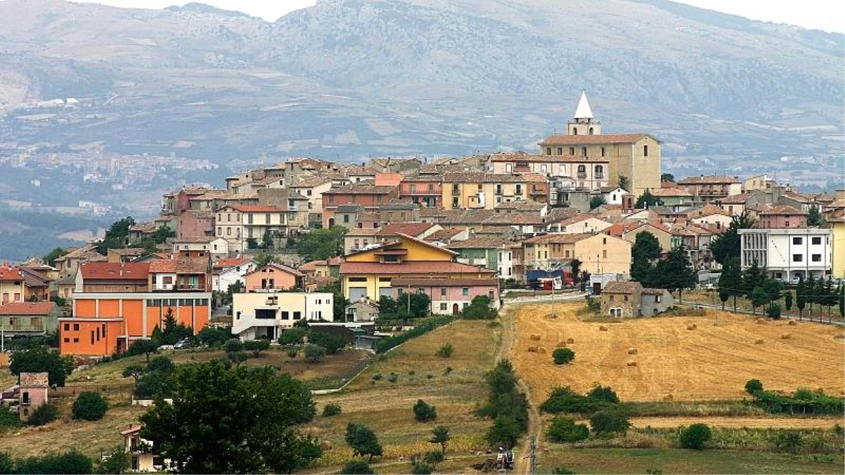 İtalya nüfusu azalan köylere yerleşip iş kuranlara 25 bin euro teşvik verecek