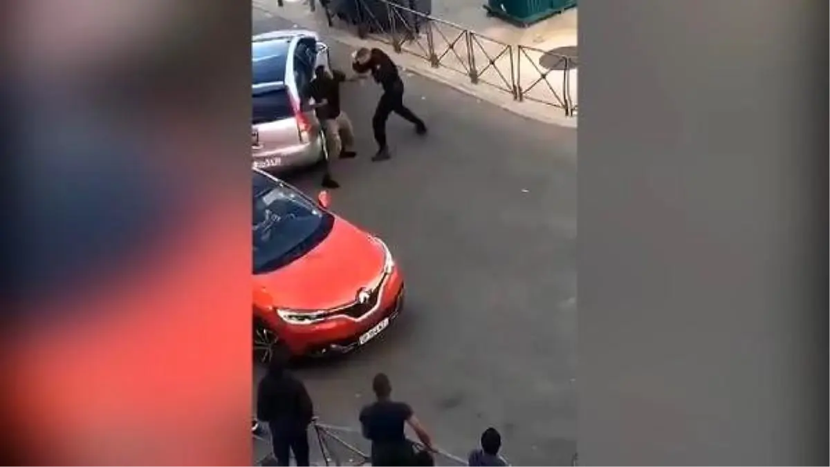 Polis, gözaltına almaya çalıştığı adamla boks yaptı