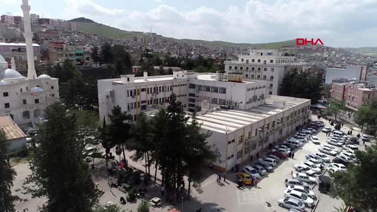 Şanlıurfa çocuklar ameliyata sedye yerine akülü arabayla gidiyor