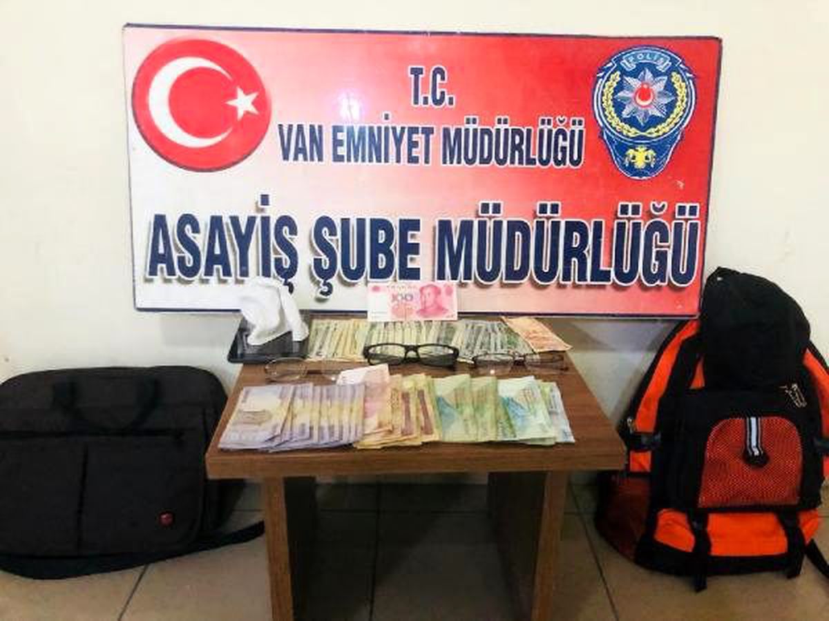 Van\'da iş yerlerini soyan iranlılar otelde yakalandı