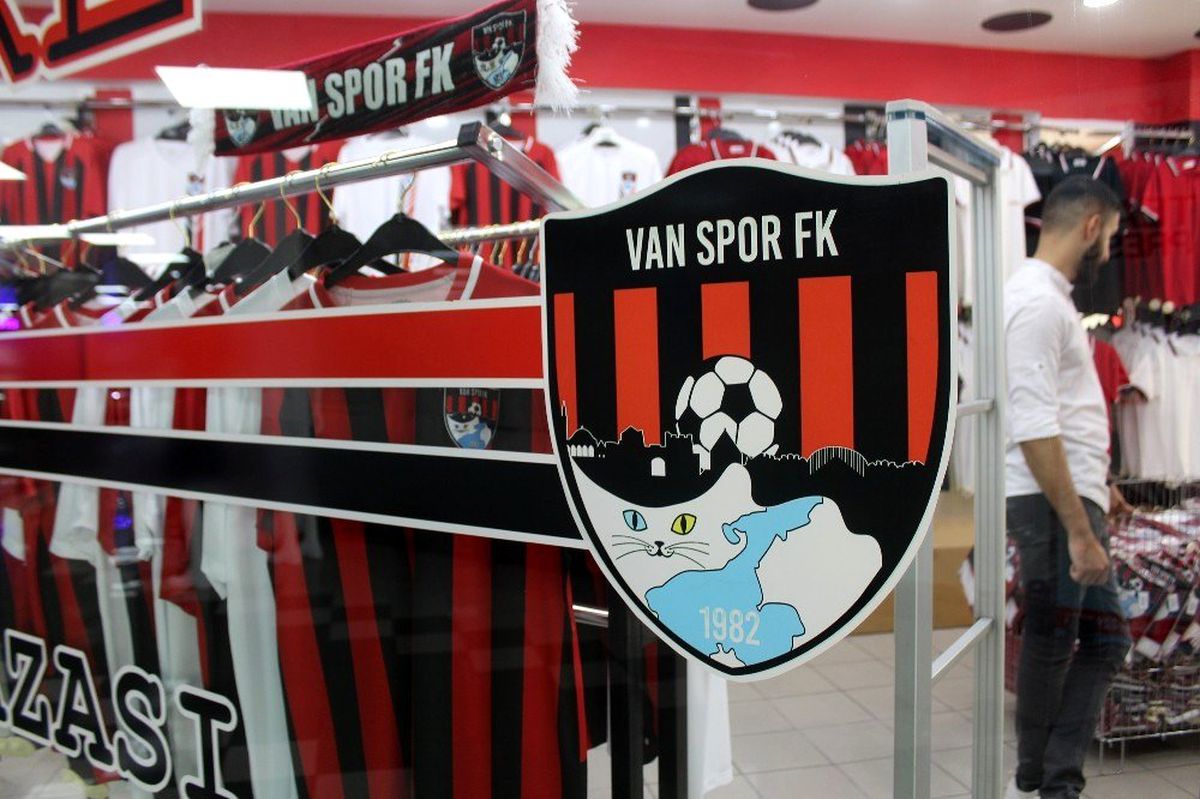 \'Van Spor Store Mağazası\' satışa başladı