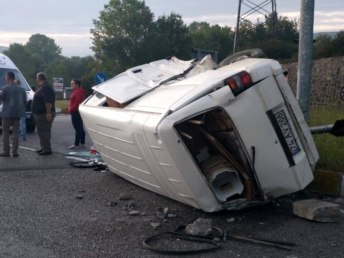 Zonguldak\'ta trafik kazası: 2 yaralı