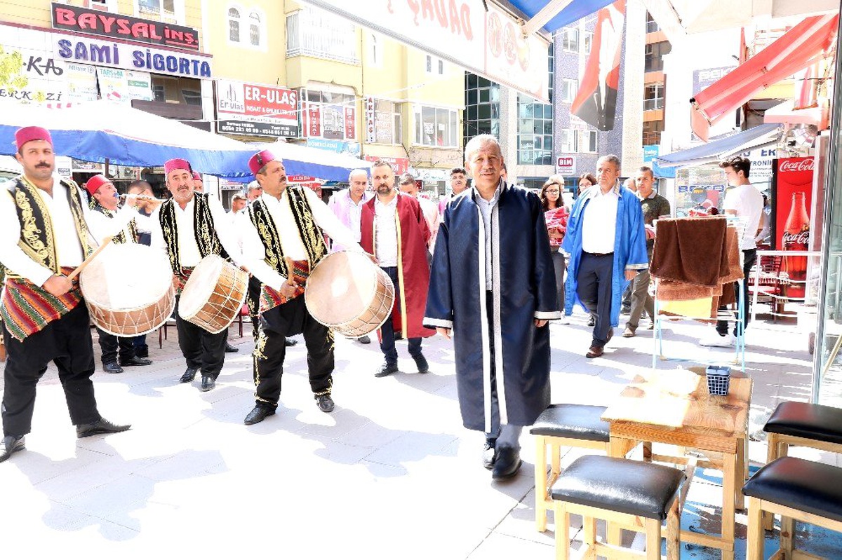Ahi Esnafı, davullu zurnalı kutlamalara davet edildi