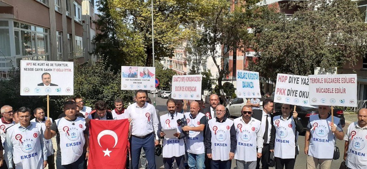 HDP Genel Merkezi önünde Diyarbakır\'a destek eylemi