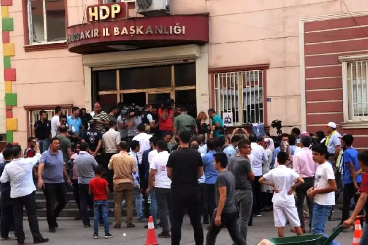 Hdp önündeki eylemde 12\'nci gün; aile sayısı 31 oldu (2)