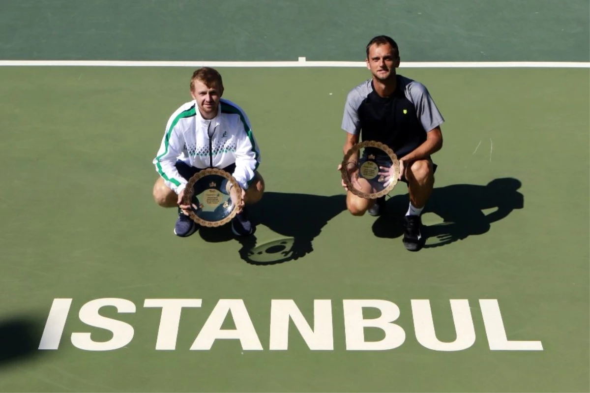 İstanbul Challenger\'da finalin adı Istomin - Humbert