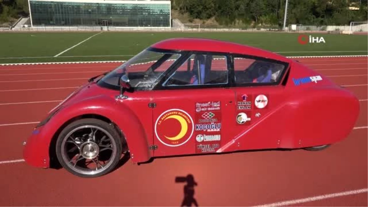 Öğrenciler, 1 lira ile 100 kilometre gidebilen elektrikli otomobil üretti