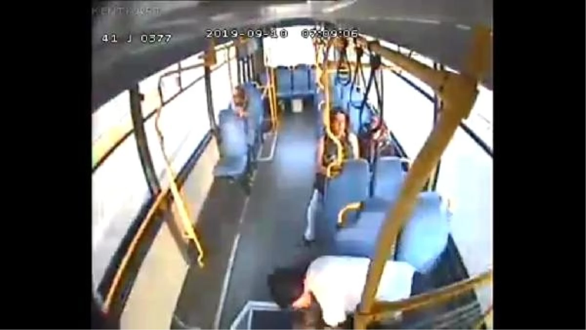 Otobüste fenalaşan hamile kadını, sürücü hastaneye götürdü