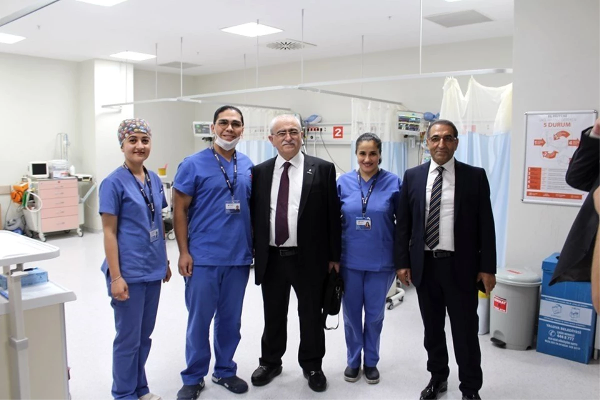 Prof. Dr. Bingür Sönmez Özel Atakent Hastanesi\'nde