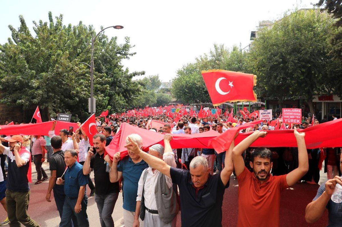 Şanlıurfa\'da teröre tepki yürüyüşü