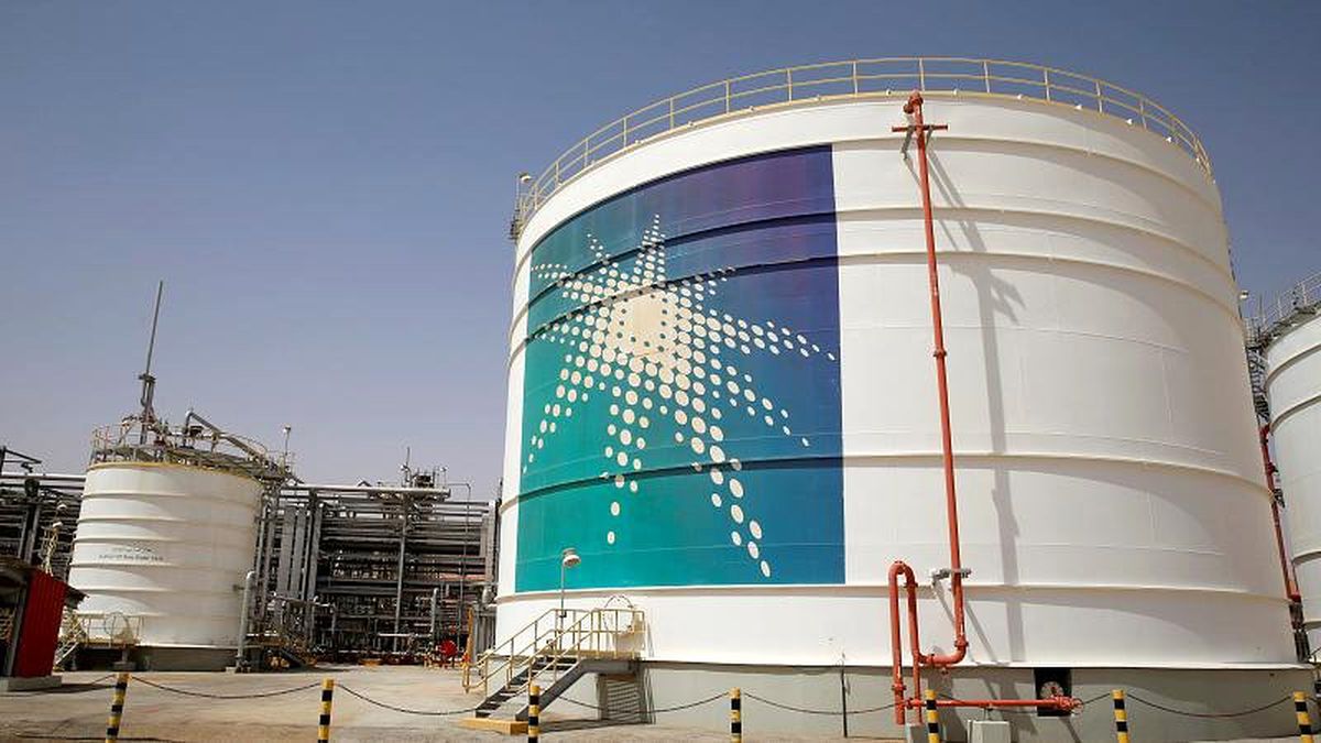 Petrol devi Aramco\'nun iki rafinerisine drone saldırısı: Başlayan yangın kontrol altına alındı