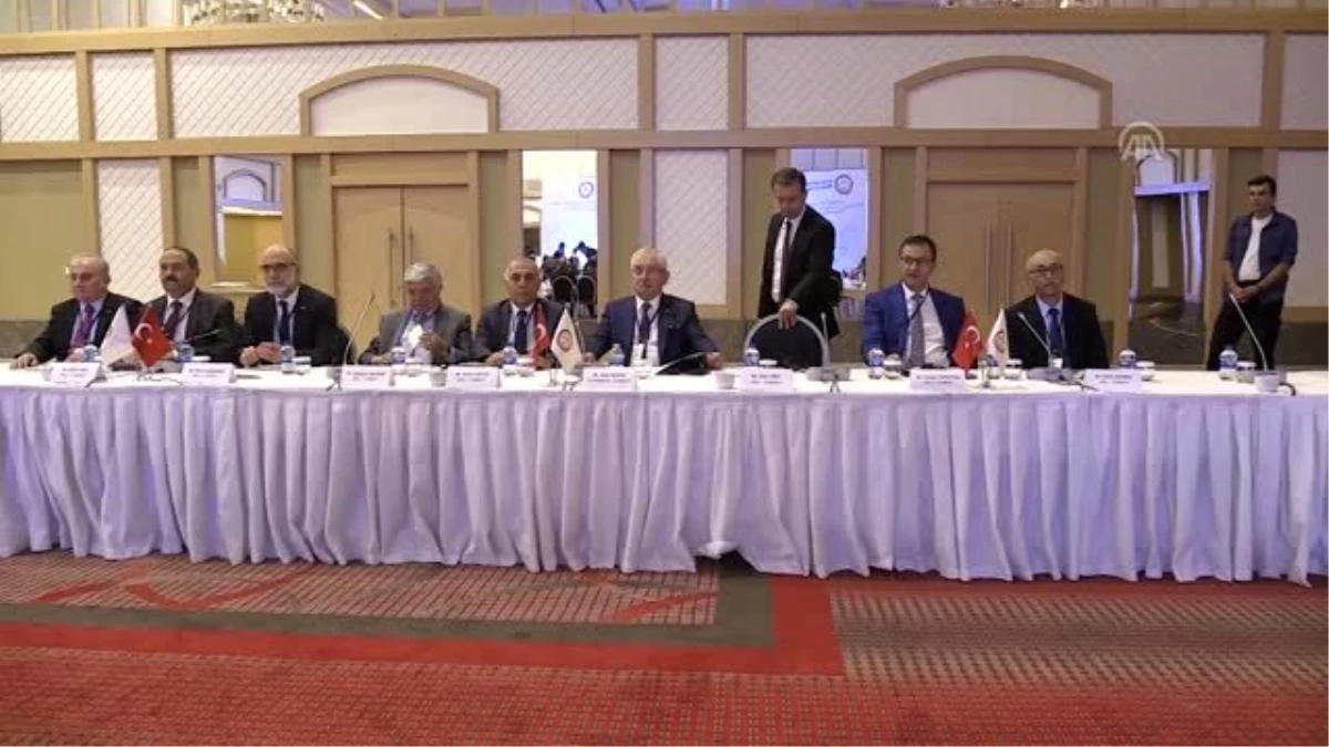 13 ülkeden 31 seçim komisyonu başkanı Ankara\'da - YSK Başkanı Güven (1)
