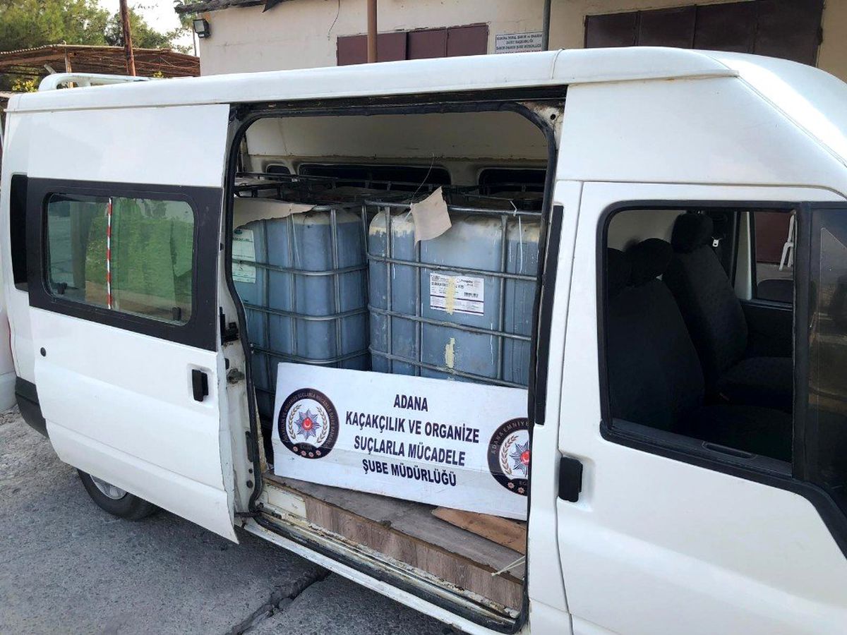 Adana\'da 3 bin litre kaçak akaryakıt ele geçirildi