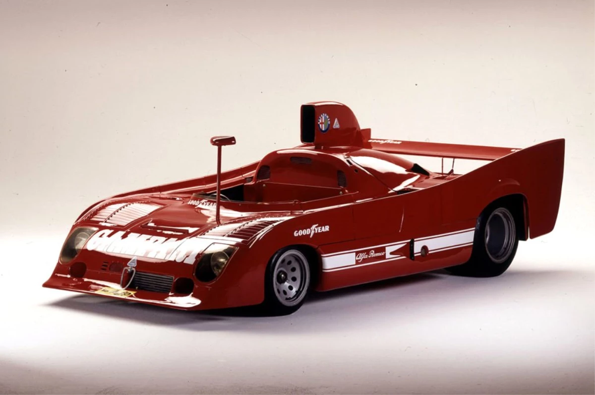Alfa Romeo\'nun Efsane Yarış Makinası 33 TT 12
