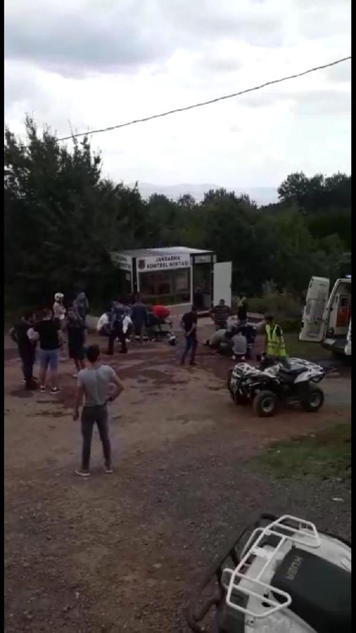 Atv aracı devrildi: iranlı 2 turist yaralı