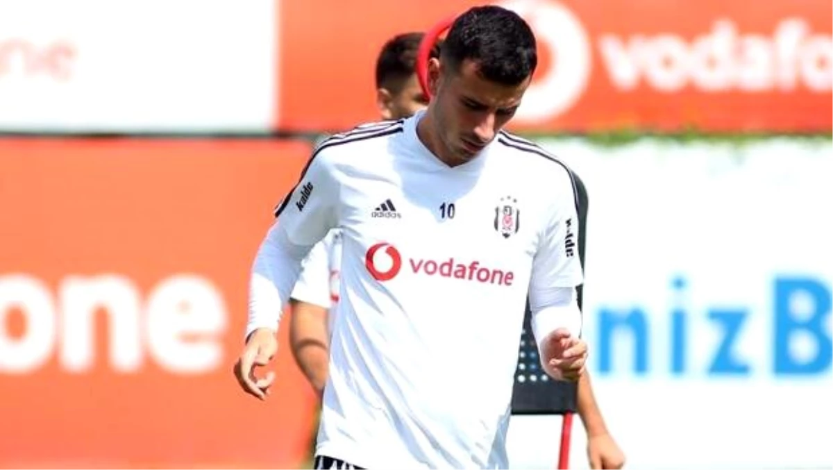 Beşiktaş\'a Oğuzhan Özyakup müjdesi! Takımla çalıştı...