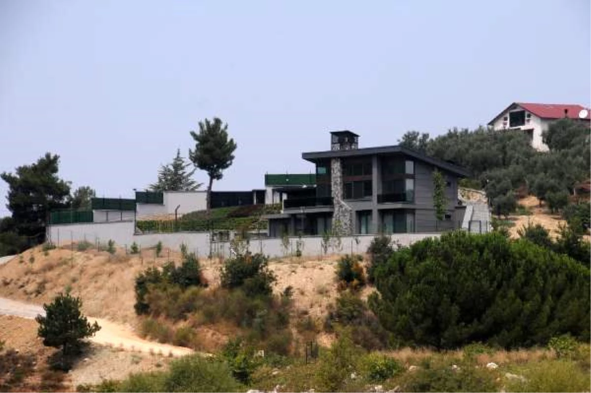 CHP\'li başkanın kaçak olduğu iddia edilen villasına inceleme yapıldı