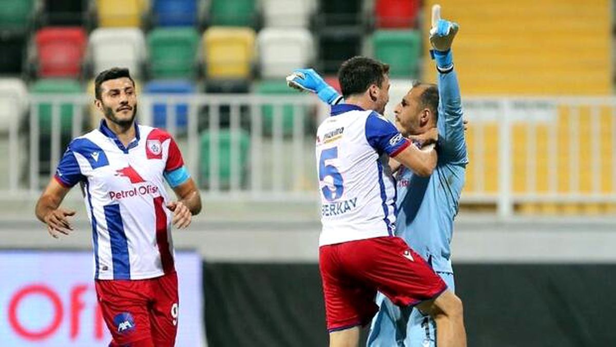 Erhan Erentürk kalesinde devleşti! 2 penaltı kurtardı...