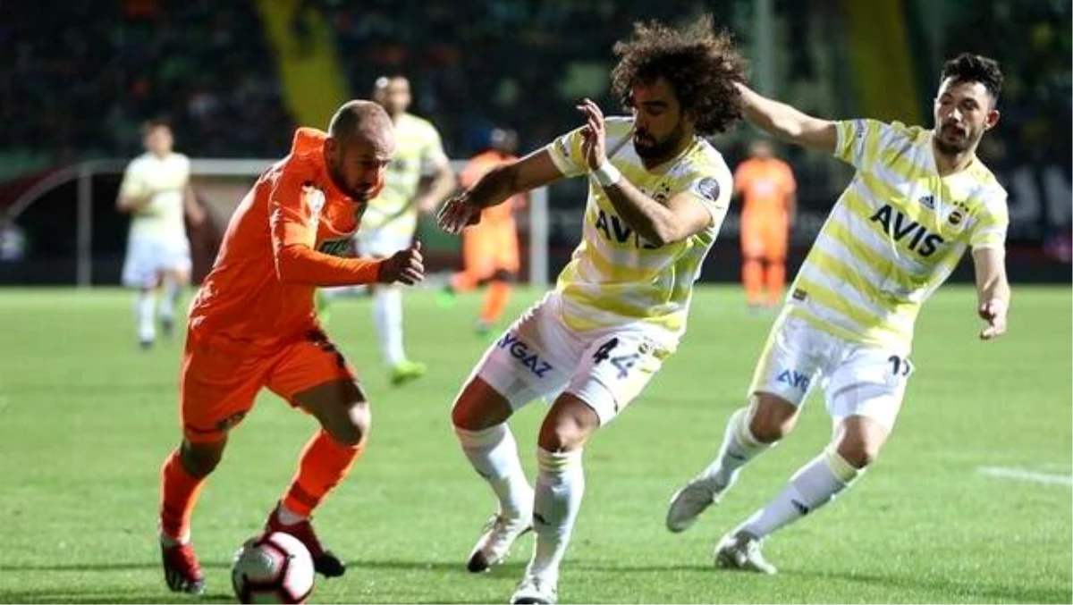 Fenerbahçe ligde 8 maçtır yenilmiyor! Son mağlubiyet Alanya\'daydı...