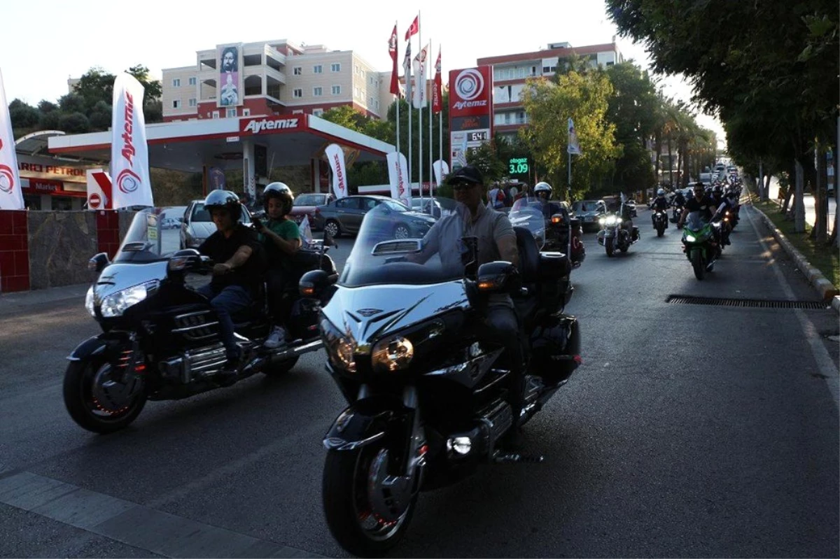 Kuşadası motosiklet karnavalı devam ediyor