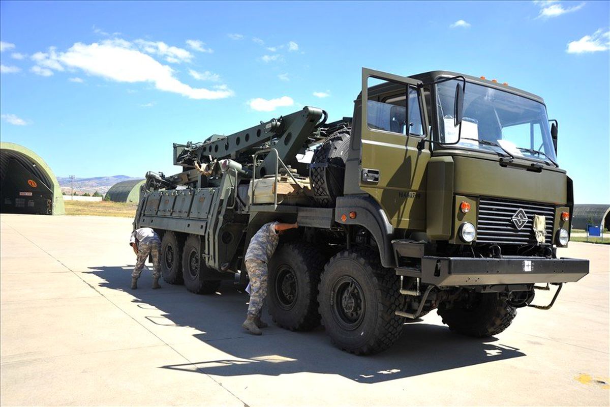 MSB: "S-400\'lerin ikinci batarya malzemelerinin Ankara\'ya intikali tamamlandı"