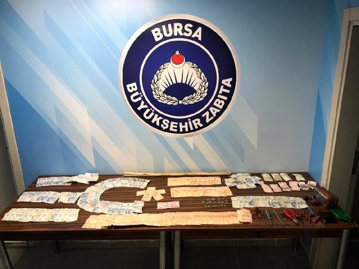 Üzerinden 16 bin lira çıkan dilenci: bunlar benim engelli maaşım