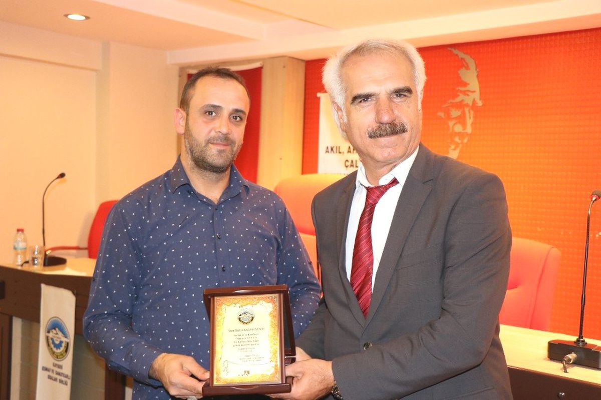 Ahi adaylarına plaket verildi