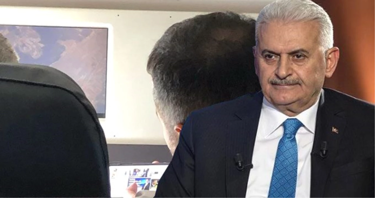 Binali Yıldırım, Davutoğlu\'nun istifa açıklamasını izlerken görüntülendi