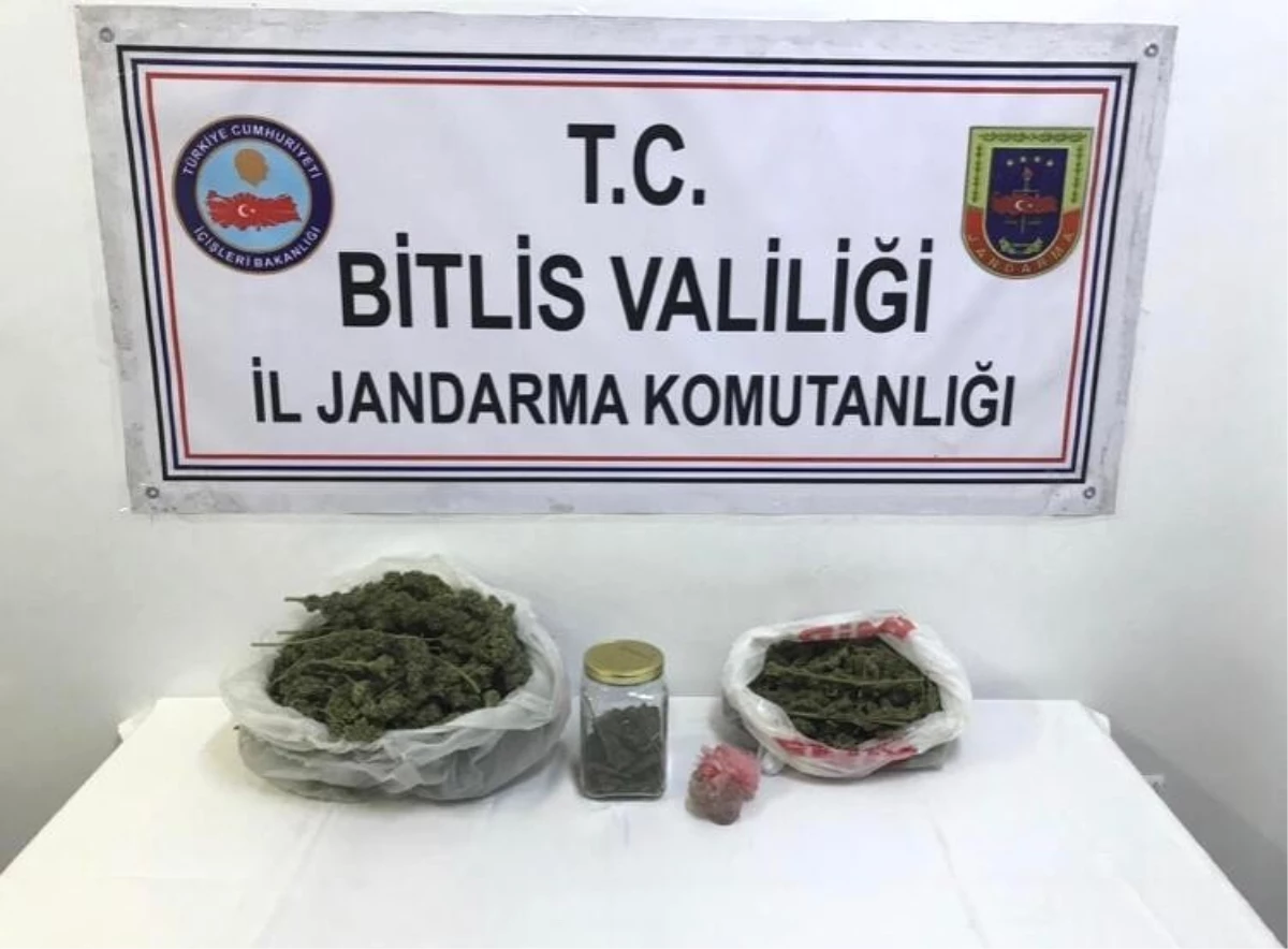 Bitlis\'te 4 kilo 300 gram kubar esrar ele geçirildi