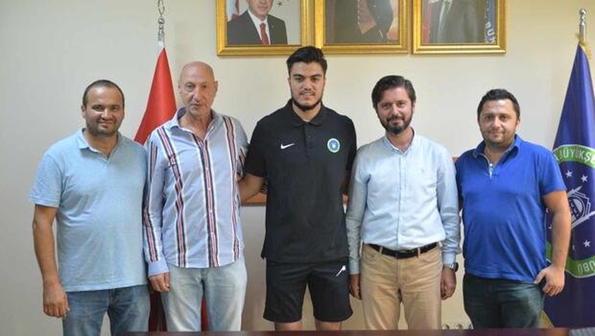 Bursa Büyükşehir Belediyespor\'da imza töreni