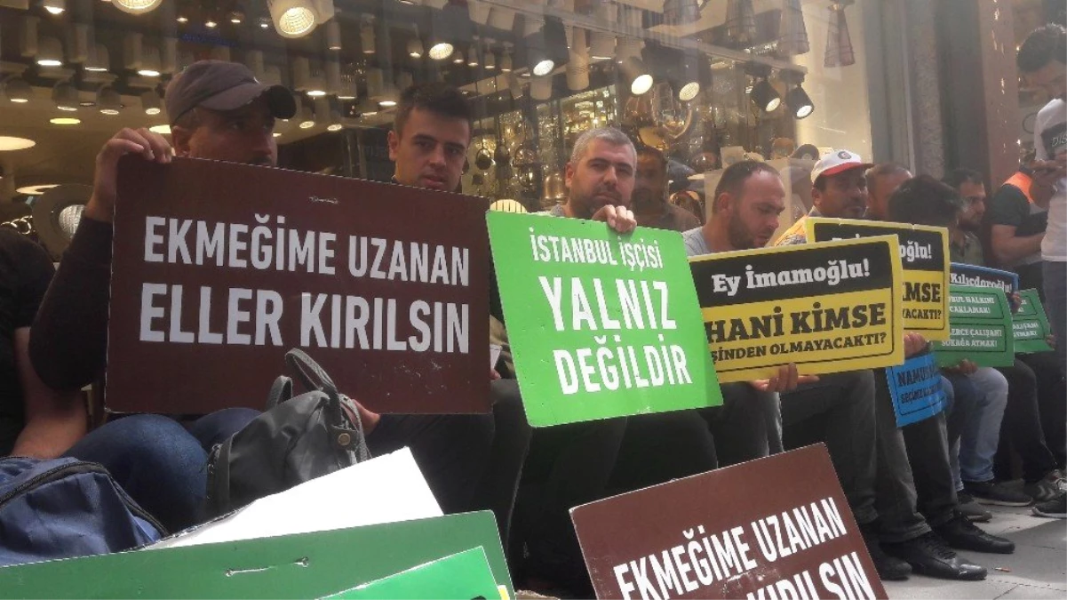 İBB\'den çıkartılan işçiler CHP İstanbul İl Başkanlığı önünde eylem yaptı